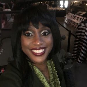 Meet your Posher, Donna